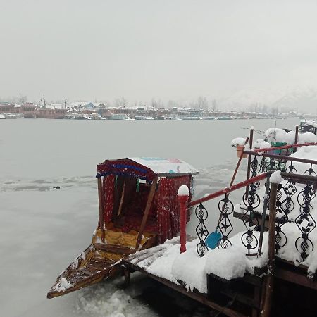 New Bombay Heritage Group Of House Boat Srīnagar Exterior foto